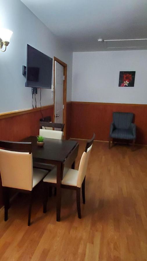Saint-Alexandre-de-Kamouraska Hotel Fleurs Karaibes מראה חיצוני תמונה